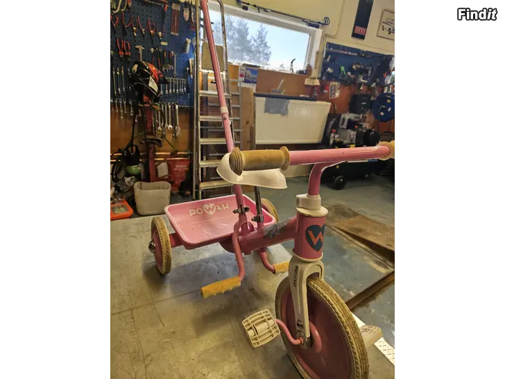 Myydään Lasten kolmipyörä