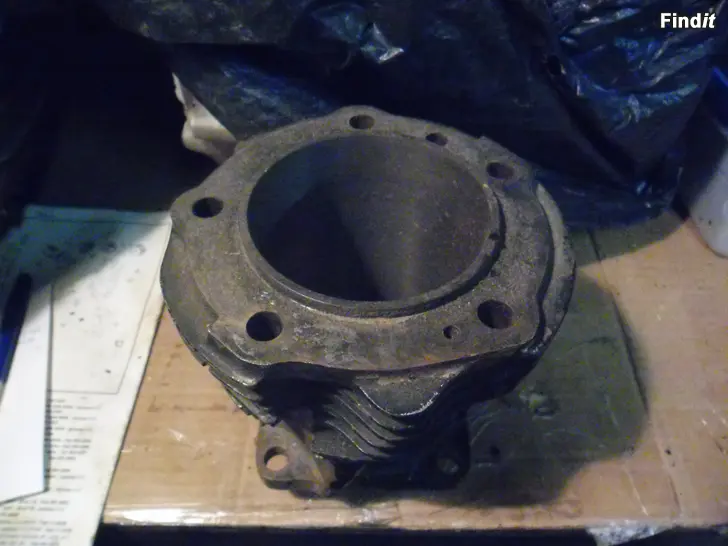 Myydään Harley Davidson30