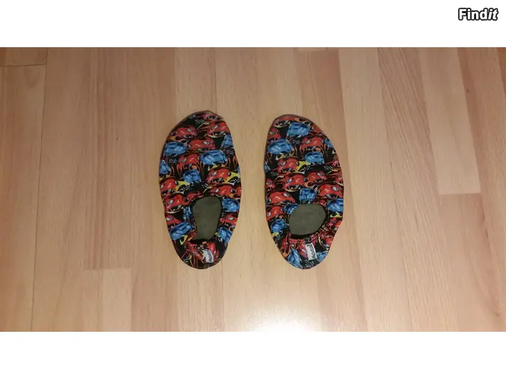 Säljes SlipStop tossut autonkuvia 2e