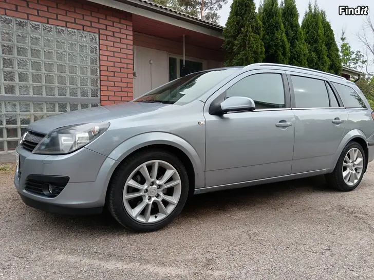 Säljes Opel Astra 200-HV. SPORT  JUURI KATSASTETTU