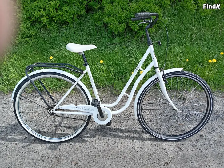 Myydään Naisten polkupyörä