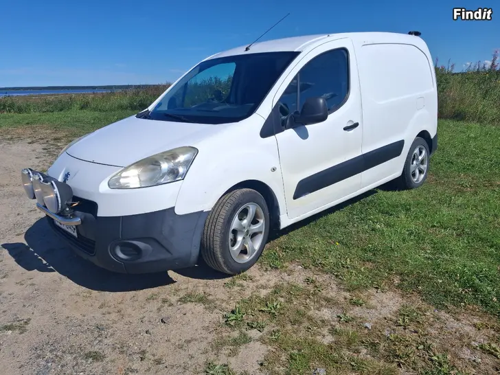 Myydään PEUGEOT Partner II Van 1.6 HDi Diesel vm.2012 N2750e