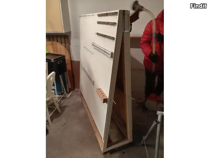 Säljes Verktygsställning och metallbockar