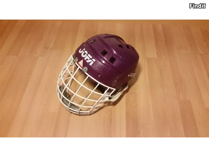 Säljes Jofa kypärä violetti ja kasvosuoja valkoinen  -10e