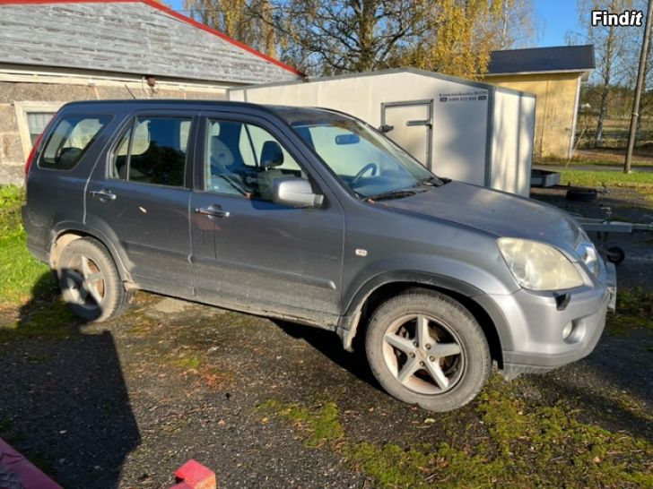 Myydään Honda CR-V