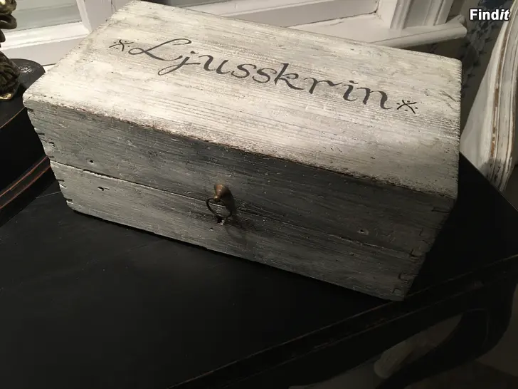 Säljes Ljusskrin