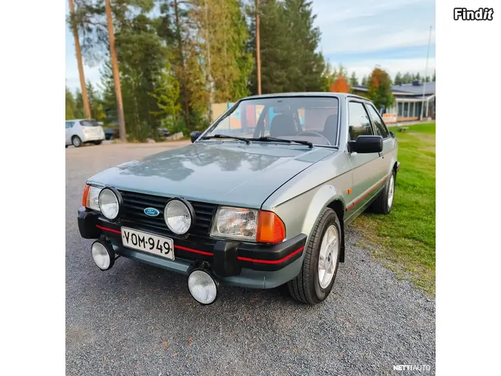 Myydään Ford Escort 1.3 L -85 MUSEOREK