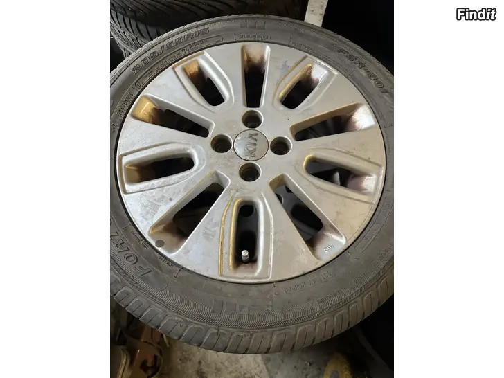 Säljes Kia Rio Alufälgar med däck