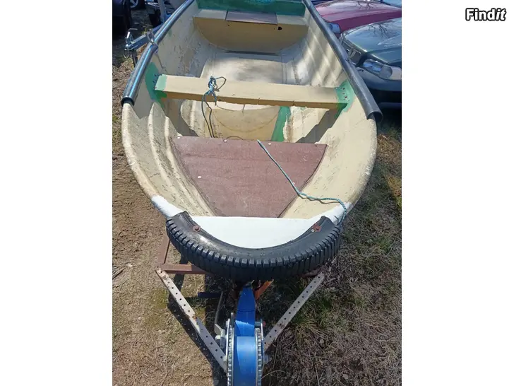 Säljes Roddbåt,, fiskebåt,, snurrbåt