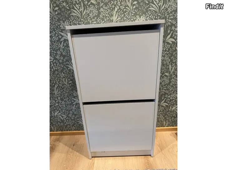 Säljes Ikea Bissa skoskåp