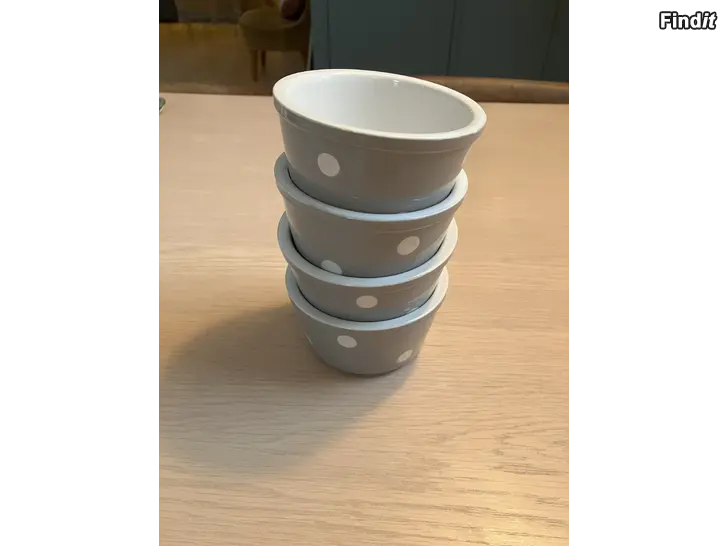 Säljes 4 skålar