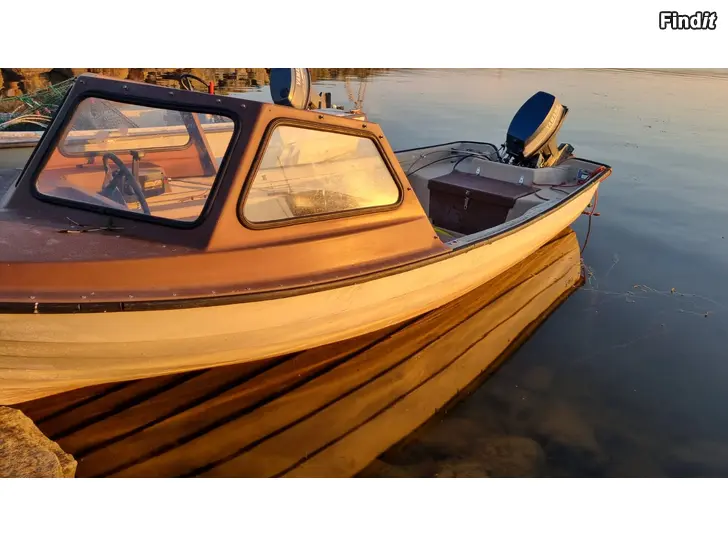 Säljes 4.5m båt+ Yamaha 15hk 2t