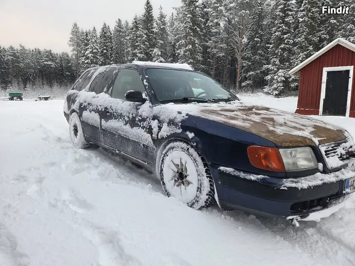 Säljes Nybesiktigad Audi 100 diesel