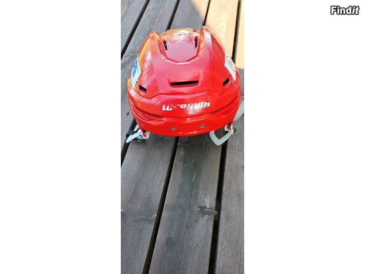 Säljes Hockeyhjälm