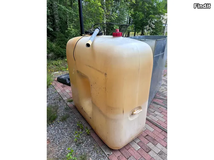 Säljes Brännolja tank