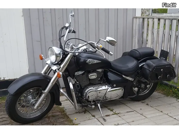 Säljes Hyväkuntoinen Suzuki Intruder VL 800 Volusia vml. 2003