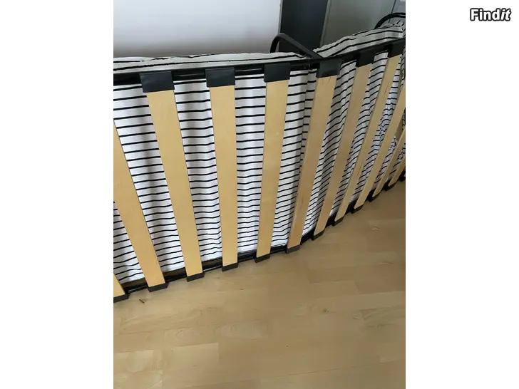 Säljes Säng