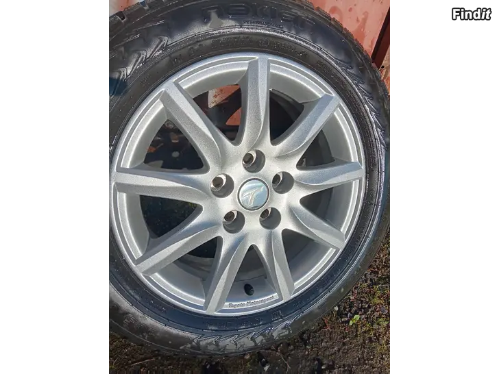 Myydään 1kpl talvirengas toyota  16 tuumaa