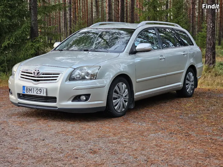 Säljes Toyota Avensis 2.0 VVT-i
