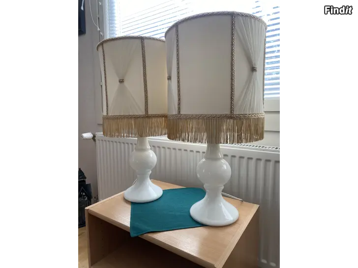 Säljes Pari pöytävalaisimia