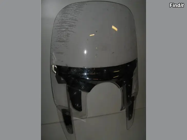 Säljes Triumph 2300 Rocket III 04-11 osia windshield ja etujarrulevyt