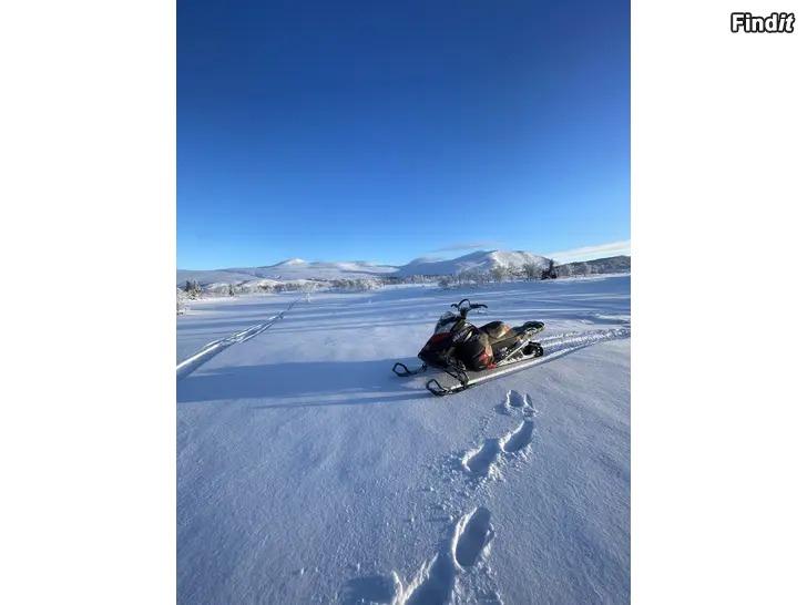Säljes Ski-Doo Summit 800-etec