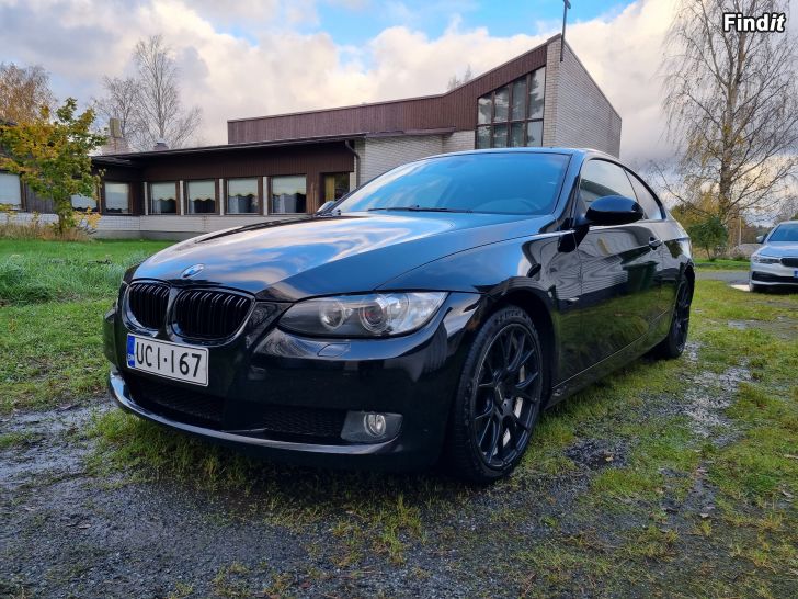 Säljes Lite körd BMW 325i 3.0l Coupe -08