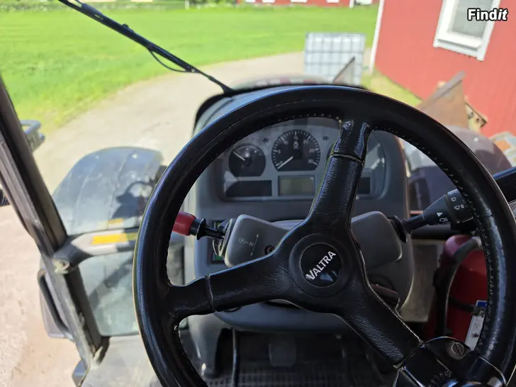 Myydään Valtra T 140