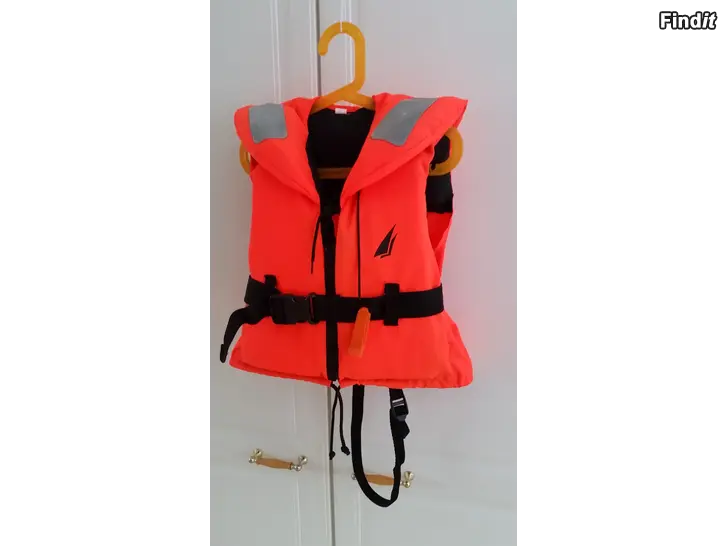 Myydään Lasten pelastusliivi 20-30kg  -hinta 14e