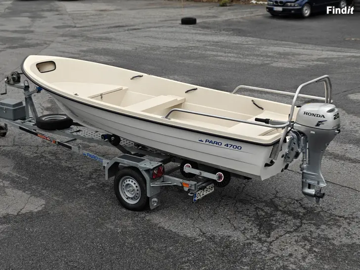 Myydään PARO 4700 + HONDA 20