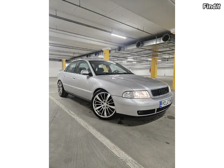 Myydään Audi A4 1.6i manuaali