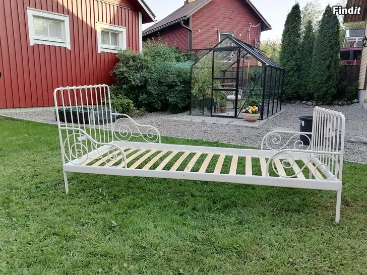 Säljes Ikea barnsäng