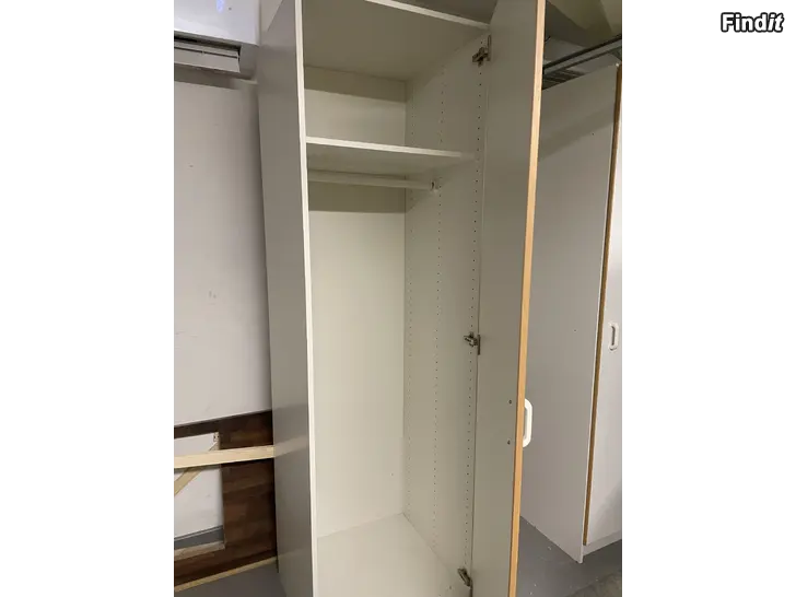 Säljes Klädskåp