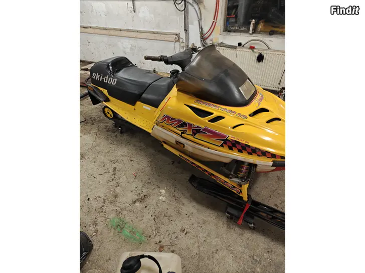 Myydään Ski-doo MXZ 440