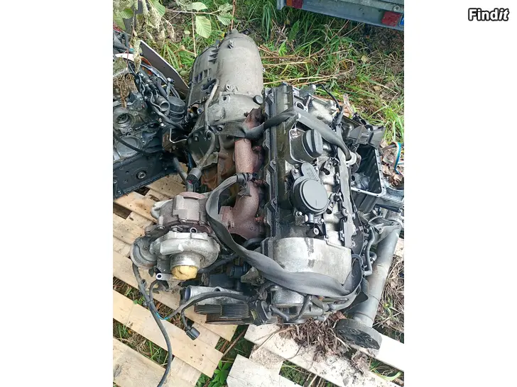 Myydään Mercedes Benz 211 220cdi 2003 400tkm