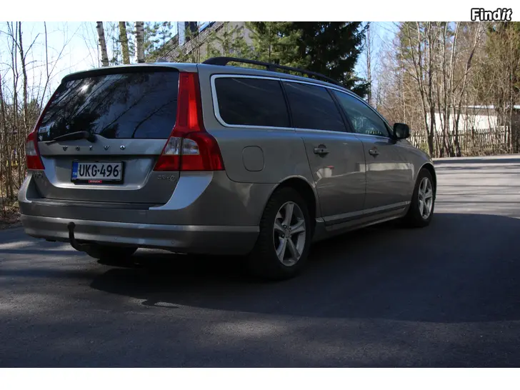 Säljes Nybesiktad Volvo V70 296tkm 1,6d
