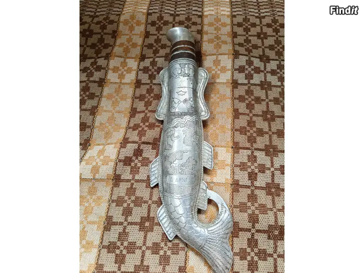 Myydään TODELLA UPEA PUHDETYÖPUUKKO 1942