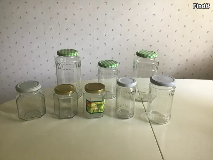 Säljes 8 st hela, rena och snygga glasburkar