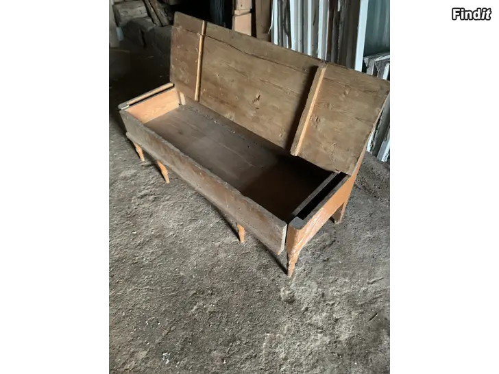 Myydään Antiikkinen, pieni sivustavedettävä sohva