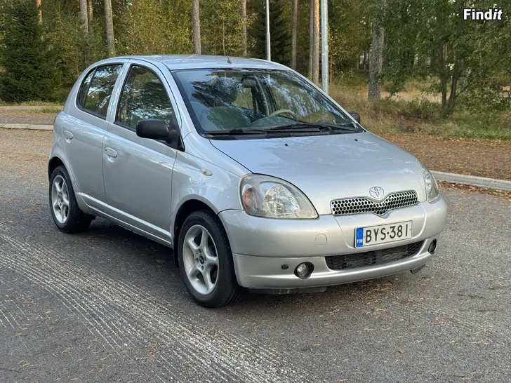 Myydään Toyota Yaris 1.3 bensa  91 tkm  juuri katsastettu