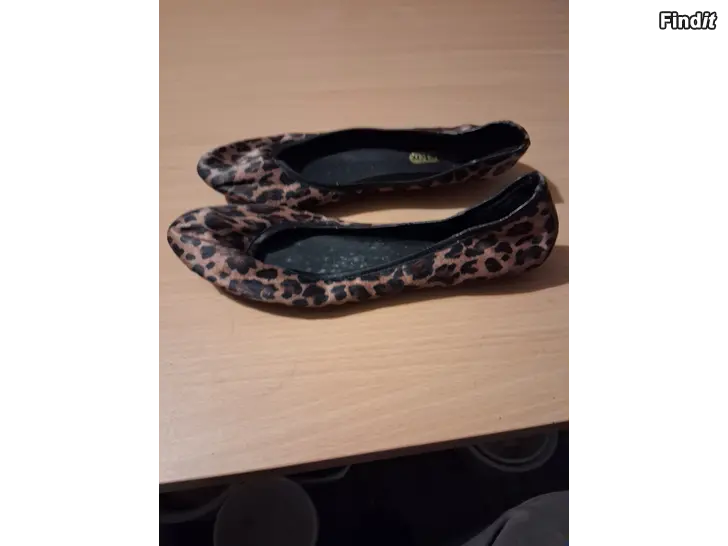 Myydään Ballerina skor st 37
