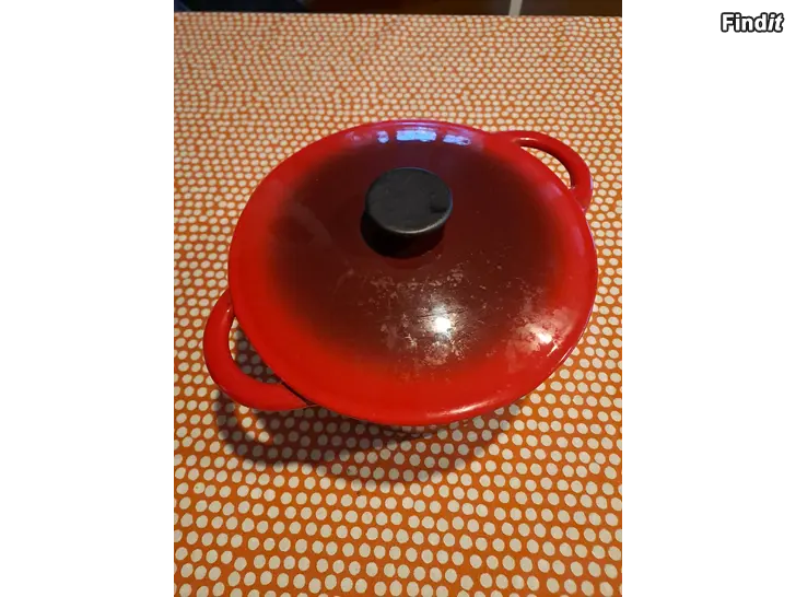 Myydään Pata valurautaa