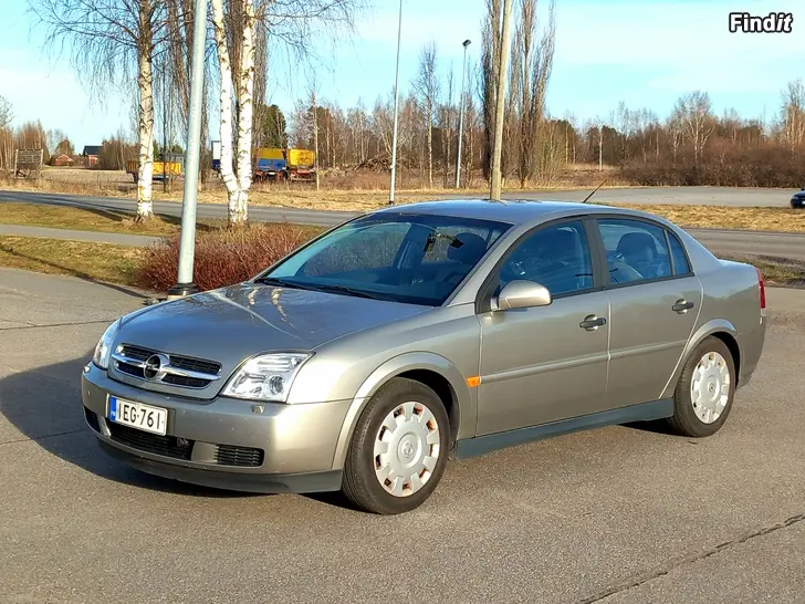 Myydään Opel Vectra 2.2 Bensa Comfort 4-ov