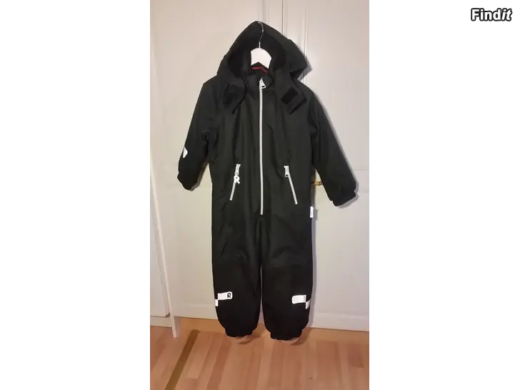 Myydään Reimatec talvihaalari 110 musta 28e