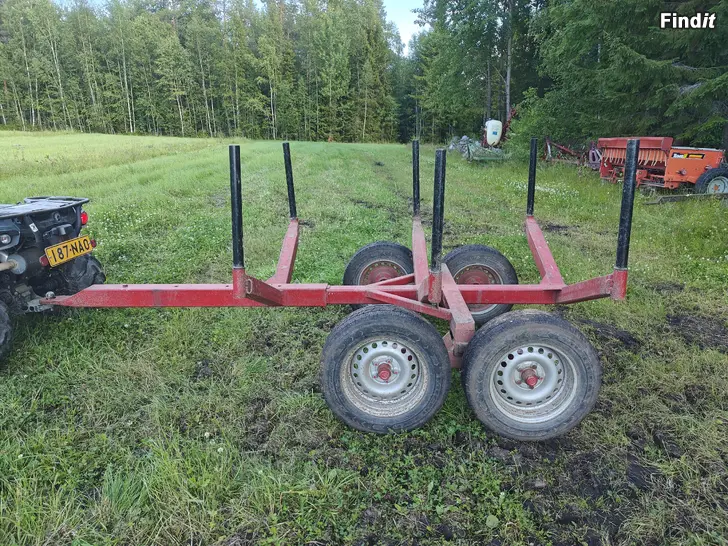 Myydään Metsäkärry