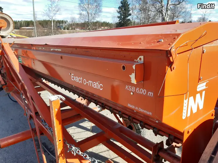 Säljes gödnings/ såmaskin 6m