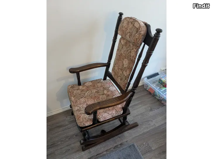 Säljes Gungstol med fjäder. Keinutuoli jousella