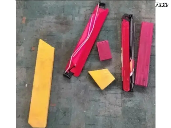 Säljes Varoituskolmio raidetangon sisä raidetangon päät takavalot