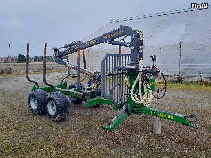 Myydään Farma T8 metsäkärry+C6,3D kuormaaja