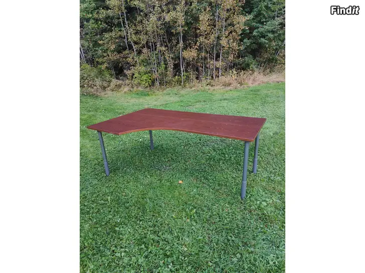 Säljes Skrivbord